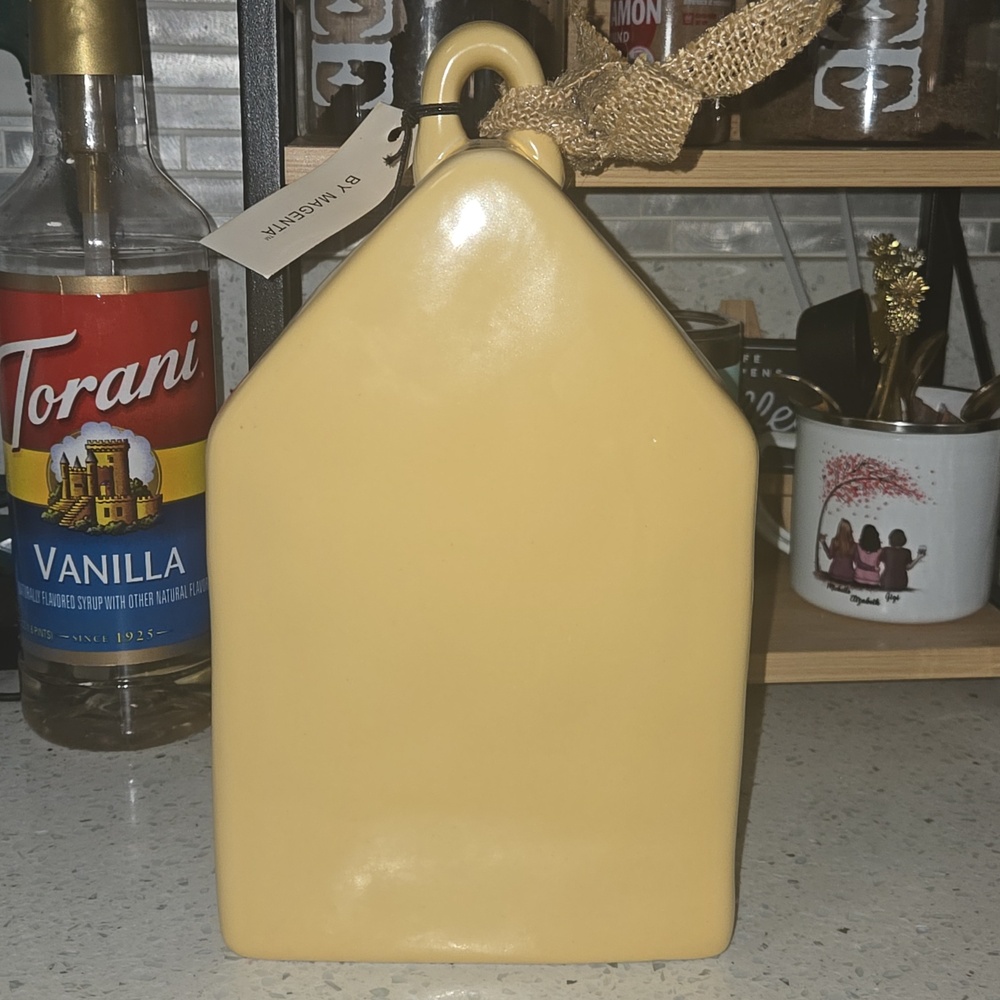 Rae Dunn Yellow 'WELCOME' Birdhouse Decor - Picture 5 of 7